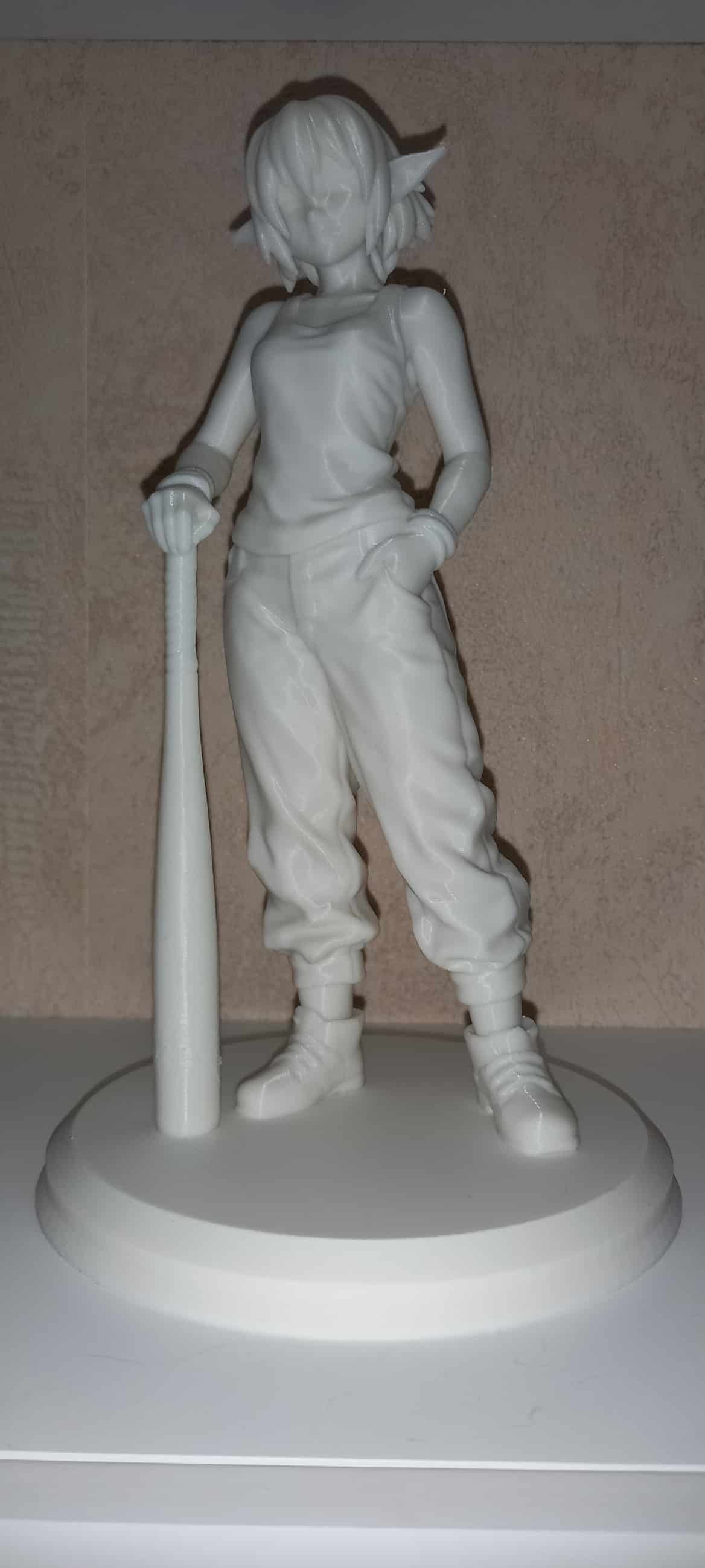 Figurine 23 cm 